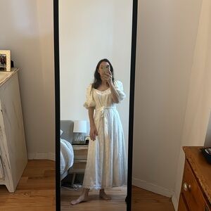 Cream Scallop Pattern Dress